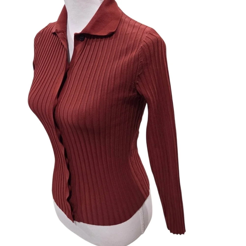 Zara Ribbed Knit Top Long Sleeved Sweater Button Front Brick Red Medium